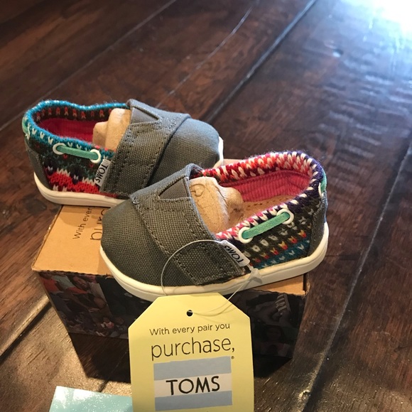 Toms tiny Bimini stripe knit shoes in size 3 - Picture 4 of 6